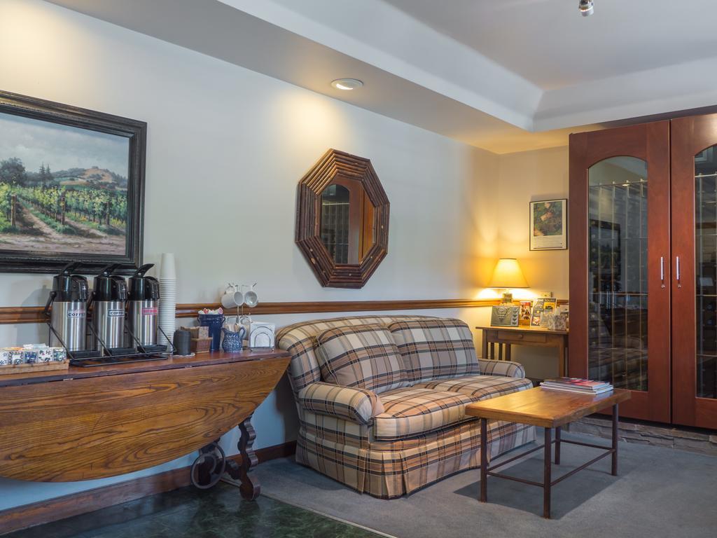 Wine Country Inn Jacksonville Exterior foto
